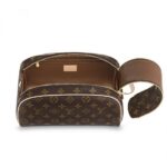 textile interior•Golden brass pieces•Inside zippered patch pocket•Handle: SingleMore Information