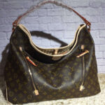 sophisticated Delightful Monogram GM is the epitome of understated everyday style. Its supple yet durable Monogram canvas