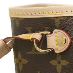 sans-serif; font-size: 12px;">Louis Vuitton celebrates the Neverfull with a new version of this iconic bag