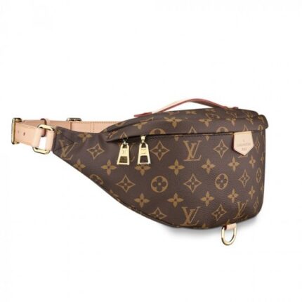 Fashioned in classic Monogram canvas and signed with a "Louis Vuitton Paris" leather patch