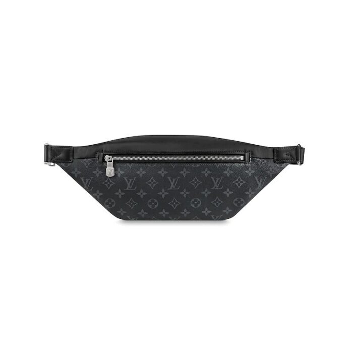 the Discovery bumbag offers the ideal mix of casual chic and modern functionality. With a body-friendly shape and adjustable belt