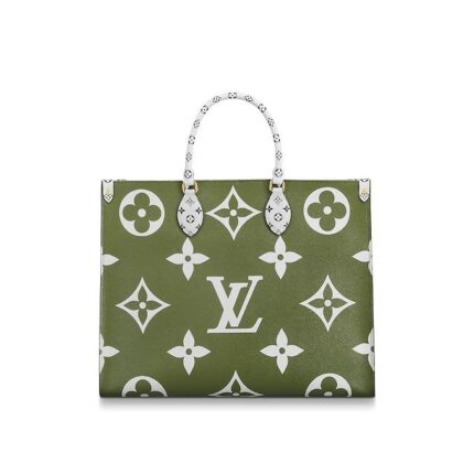 to work or off for the weekend. With its ample capacity and oversized Monogram motif (contrasted with Mini Monogram trim) this modern carryall makes a punchy fashion statement. Articulated Toron handles and two shoulder straps ensure a comfortable carry
