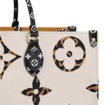 - Brand : Louis Vuitton