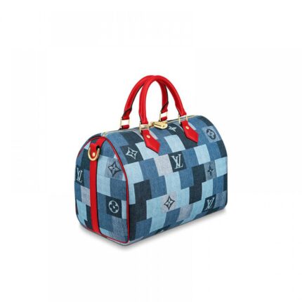 sans-serif; font-size: 14px; letter-spacing: 0.3px; background-color: #ffffff;">A patchwork pattern in shades of denim blue give the iconic Speedy Bandoulière 30 a fashionable allure. Printed directly on the canvas