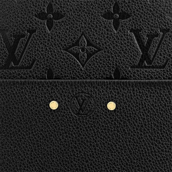 making for a piece that is both instantly recognizable and ultra-comfortable.