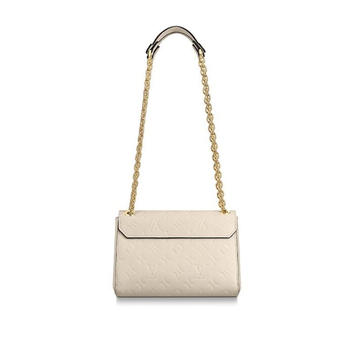 max. 55 cm/21.7 inches)•Front flap•Open front pocket•Inside flat pocket