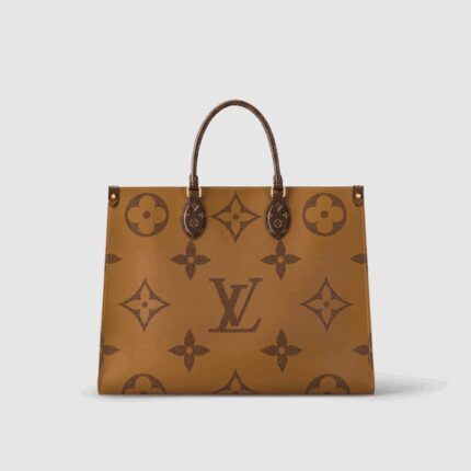the Onthego tote bag is as striking as it is practical. A Monogram Reverse pattern on the sides and handles creates a stylish contrast in color and scale. With its generous capacity