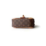 - Brand : Louis Vuitton