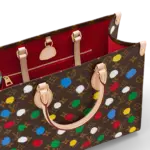 sans-serif; font-size: 18px; letter-spacing: 0.4px; background-color: #ffffff;">As part of the major new Louis Vuitton x Yayoi Kusama collaboration