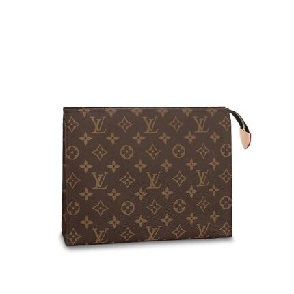 <p><span style="color: #545454; font-family: 'Noto Sans'; font-size: 14px; background-color: #ffffff;">The largest of the toiletry pouch in Monogram canvas boasts a spacious interior with gusset sides for easy storage. It slips easily into a handbag.</span><br style="margin: 0px; --tw-border-spacing-x: 0; --tw-border-spacing-y: 0; --tw-translate-x: 0; --tw-translate-y: 0; --tw-rotate: 0; --tw-skew-x: 0; --tw-skew-y: 0; --tw-scale-x: 1; --tw-scale-y: 1; --tw-scroll-snap-strictness: proximity; --tw-ring-offset-width: 0px; --tw-ring-offset-color: #fff; --tw-ring-color: rgb(59 130 246 / 0.5); --tw-ring-offset-shadow: 0 0 #0000; --tw-ring-shadow: 0 0 #0000; --tw-shadow: 0 0 #0000; --tw-shadow-colored: 0 0 #0000; color: #545454; font-family: 'Noto Sans'; font-size: 14px; background-color: #ffffff;" /><span style="color: #545454; font-family: 'Noto Sans'; font-size: 14px; background-color: #ffffff;">Detailed Features</span><br style="margin: 0px; --tw-border-spacing-x: 0; --tw-border-spacing-y: 0; --tw-translate-x: 0; --tw-translate-y: 0; --tw-rotate: 0; --tw-skew-x: 0; --tw-skew-y: 0; --tw-scale-x: 1; --tw-scale-y: 1; --tw-scroll-snap-strictness: proximity; --tw-ring-offset-width: 0px; --tw-ring-offset-color: #fff; --tw-ring-color: rgb(59 130 246 / 0.5); --tw-ring-offset-shadow: 0 0 #0000; --tw-ring-shadow: 0 0 #0000; --tw-shadow: 0 0 #0000; --tw-shadow-colored: 0 0 #0000; color: #545454; font-family: 'Noto Sans'; font-size: 14px; background-color: #ffffff;" /><span style="color: #545454; font-family: 'Noto Sans'; font-size: 14px; background-color: #ffffff;">•26 x 20 x 5 CM</span><br style="margin: 0px; --tw-border-spacing-x: 0; --tw-border-spacing-y: 0; --tw-translate-x: 0; --tw-translate-y: 0; --tw-rotate: 0; --tw-skew-x: 0; --tw-skew-y: 0; --tw-scale-x: 1; --tw-scale-y: 1; --tw-scroll-snap-strictness: proximity; --tw-ring-offset-width: 0px; --tw-ring-offset-color: #fff; --tw-ring-color: rgb(59 130 246 / 0.5); --tw-ring-offset-shadow: 0 0 #0000; --tw-ring-shadow: 0 0 #0000; --tw-shadow: 0 0 #0000; --tw-shadow-colored: 0 0 #0000; color: #545454; font-family: 'Noto Sans'; font-size: 14px; background-color: #ffffff;" /><span style="color: #545454; font-family: 'Noto Sans'; font-size: 14px; background-color: #ffffff;">(Length x Height x Width)</span><br style="margin: 0px; --tw-border-spacing-x: 0; --tw-border-spacing-y: 0; --tw-translate-x: 0; --tw-translate-y: 0; --tw-rotate: 0; --tw-skew-x: 0; --tw-skew-y: 0; --tw-scale-x: 1; --tw-scale-y: 1; --tw-scroll-snap-strictness: proximity; --tw-ring-offset-width: 0px; --tw-ring-offset-color: #fff; --tw-ring-color: rgb(59 130 246 / 0.5); --tw-ring-offset-shadow: 0 0 #0000; --tw-ring-shadow: 0 0 #0000; --tw-shadow: 0 0 #0000; --tw-shadow-colored: 0 0 #0000; color: #545454; font-family: 'Noto Sans'; font-size: 14px; background-color: #ffffff;" /><span style="color: #545454; font-family: 'Noto Sans'; font-size: 14px; background-color: #ffffff;">•Monogram canvas</span><br style="margin: 0px; --tw-border-spacing-x: 0; --tw-border-spacing-y: 0; --tw-translate-x: 0; --tw-translate-y: 0; --tw-rotate: 0; --tw-skew-x: 0; --tw-skew-y: 0; --tw-scale-x: 1; --tw-scale-y: 1; --tw-scroll-snap-strictness: proximity; --tw-ring-offset-width: 0px; --tw-ring-offset-color: #fff; --tw-ring-color: rgb(59 130 246 / 0.5); --tw-ring-offset-shadow: 0 0 #0000; --tw-ring-shadow: 0 0 #0000; --tw-shadow: 0 0 #0000; --tw-shadow-colored: 0 0 #0000; color: #545454; font-family: 'Noto Sans'; font-size: 14px; background-color: #ffffff;" /><span style="color: #545454; font-family: 'Noto Sans'; font-size: 14px; background-color: #ffffff;">•Golden brass zip closure with leather tab</span><br style="margin: 0px; --tw-border-spacing-x: 0; --tw-border-spacing-y: 0; --tw-translate-x: 0; --tw-translate-y: 0; --tw-rotate: 0; --tw-skew-x: 0; --tw-skew-y: 0; --tw-scale-x: 1; --tw-scale-y: 1; --tw-scroll-snap-strictness: proximity; --tw-ring-offset-width: 0px; --tw-ring-offset-color: #fff; --tw-ring-color: rgb(59 130 246 / 0.5); --tw-ring-offset-shadow: 0 0 #0000; --tw-ring-shadow: 0 0 #0000; --tw-shadow: 0 0 #0000; --tw-shadow-colored: 0 0 #0000; color: #545454; font-family: 'Noto Sans'; font-size: 14px; background-color: #ffffff;" /><span style="color: #545454; font-family: 'Noto Sans'; font-size: 14px; background-color: #ffffff;">•Washable lining