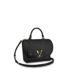 he High-end cross-body handbag in soft calfskin is Louis Vuitton's sophisticated reinterpretation of a classic messenger. Ideal for every day