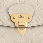 - Brand : Louis Vuitton