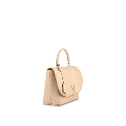 this bag is lightweight and functional