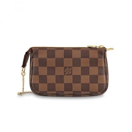 rounded shape gives this pouch a particularly pleasant feel