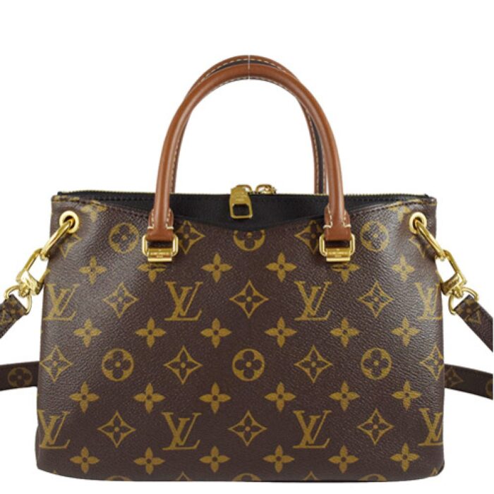 - Brand : Louis Vuitton