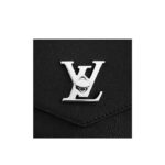 - Brand : Louis Vuitton