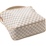 sans-serif; font-size: 12px;">The lightweight Delightful PM is a classic blend of glamour and practicality. Supple yet durable Damier Azur canvas is complemented by fine golden brass details and a spacious A4-sized interior.