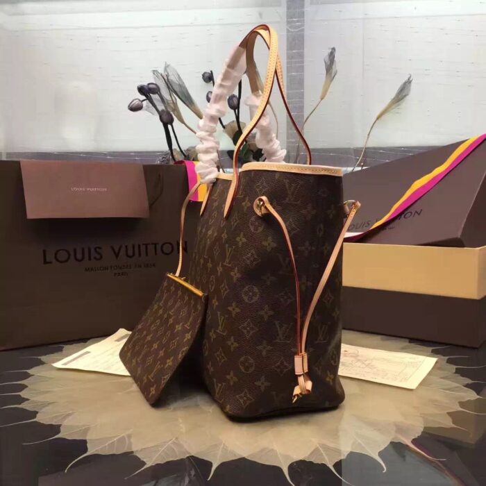 sans-serif; font-size: 12px;">- Redesigned interior with Louis Vuitton archive details