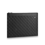 it can be hand-carried or slipped inside a larger bag.36.0 x 25.0 x 2.0 CM1 inside flat pocket1 D-ringDamier Infini leatherCowhide leather liningSatin-finish titanium metallic pieces