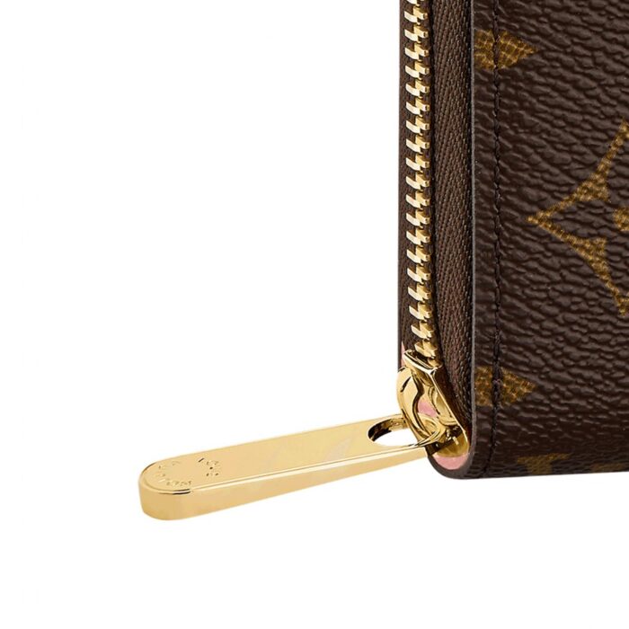 - Brand : Louis Vuitton