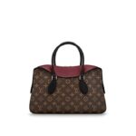 - Type : Satchels