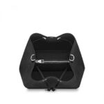 colorful trim and a matching bonded lining. With a removable top handle and a detachable