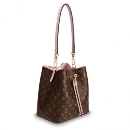 26.0 x 22.0 x 27.0 cm (Length x height x width ) •Monogram coated canvas •Colorful calf•leather trim •Colorful bonded microfiber lining •Gold•color metal hardware •Drawstring closure •Adjustable long strap with press studs •Inside zipped pocketMore Information