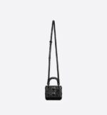 sans-serif; background-color: #f6f6f6;">The Lady Dior bag embodies the House's vision of elegance and beauty. Crafted in black Cannage calfskin with a Diamond motif