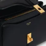7 X 6 X 3 IN (17.5 X 14 X 7 CM)CALFSKINLAMBSKIN LININGGOLD FINISHINGHAND CARRY