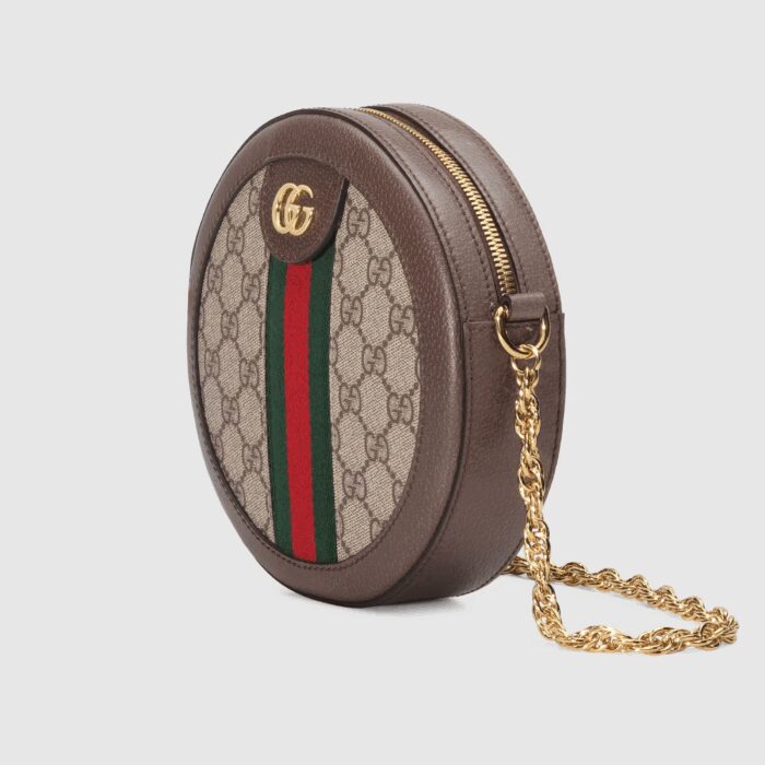 sans-serif; font-size: 12px; vertical-align: baseline; color: #4b4b4b; background-color: #ffffff;">The world of Ophidia evolves with the introduction of a round mini bag with a chain shoulder strap. Crafted in GG Supreme canvas with inlaid green and red Web stripe