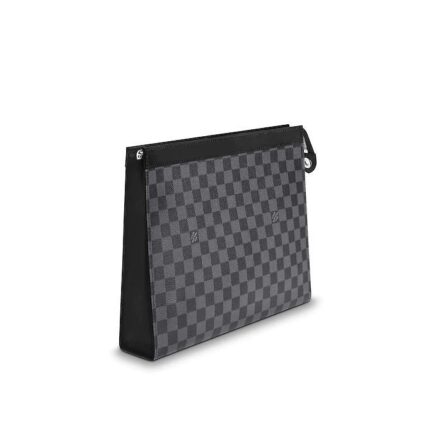 structured pouch that can be used for a variety of purposes. It can be carried in the hand for a stylish look