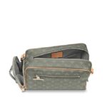 - Brand : Louis Vuitton