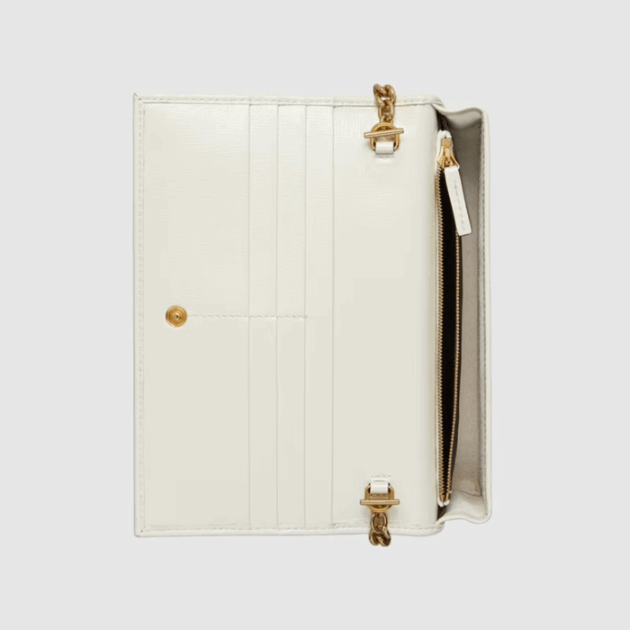 sans-serif; font-size: 16px; background-color: #ffffff;">The chain wallet is presented as part of the Gucci Horsebit 1955 accessories collection in the House's monogram canvas