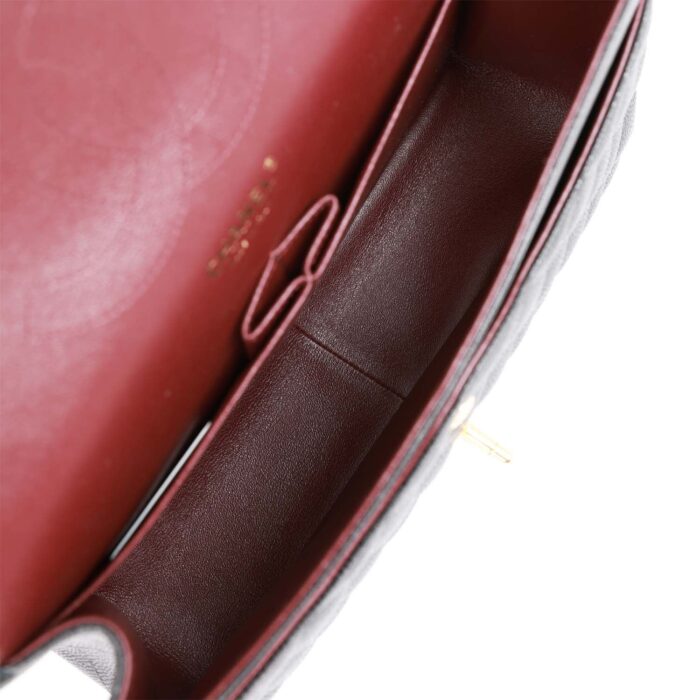 Collection:?24-seriesOrigin:?ItalyCondition: Preloved; Mint- the bag retains its structure and the leather is clean.?The hardware shows light hairline scratching. The inside is clean with light signs of prior use.Accompanied by:?Chanel box