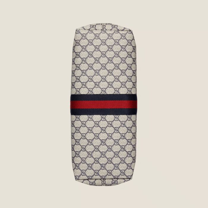 completed by the Web stripe in red and blue.