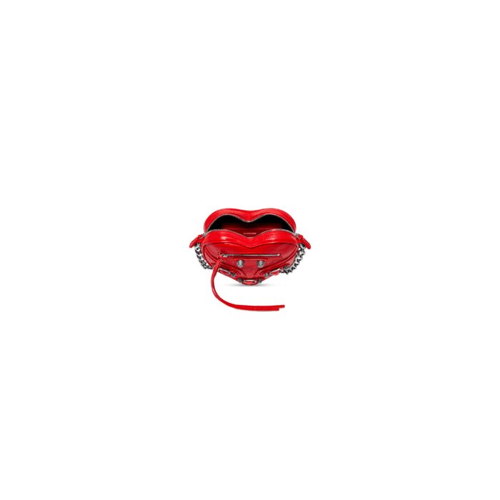 sans-serif; font-size: 14px; background-color: #ffffff;">• Dimensions: L6